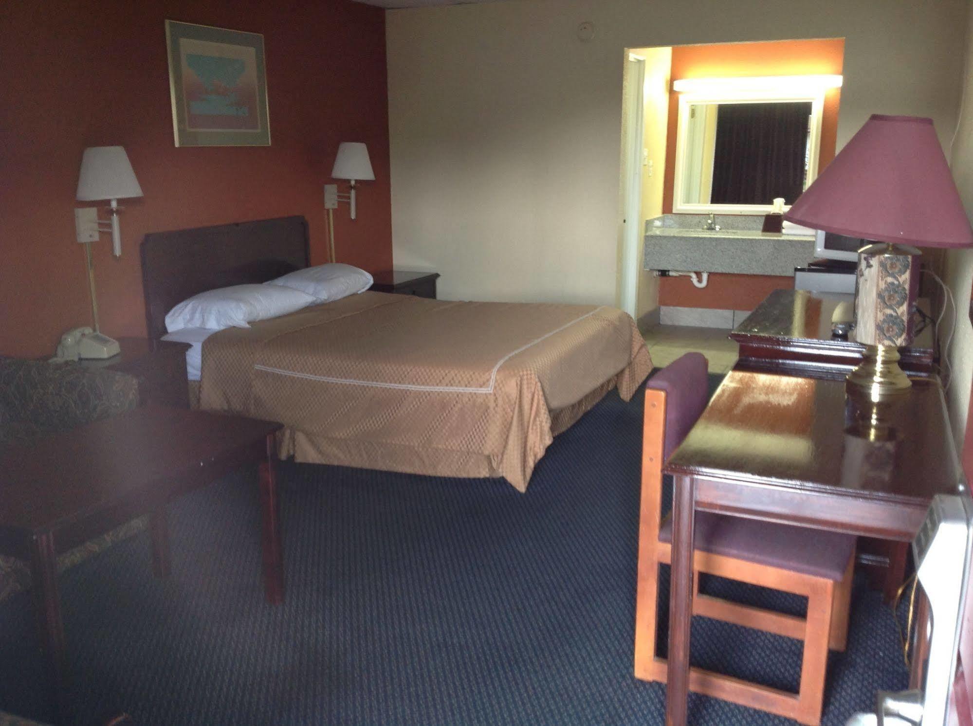 Executive Inn テクサーカナ エクステリア 写真