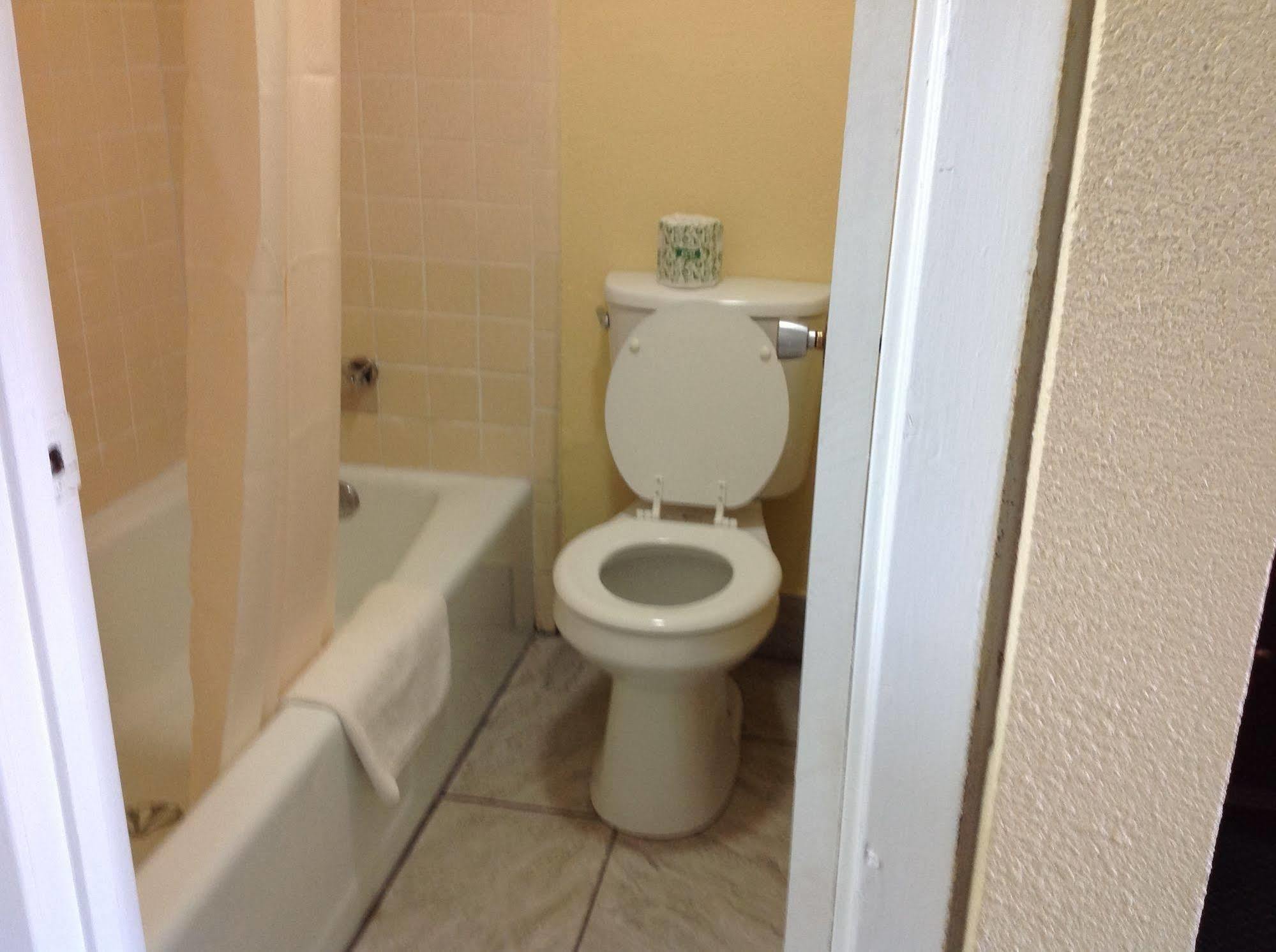 Executive Inn テクサーカナ エクステリア 写真