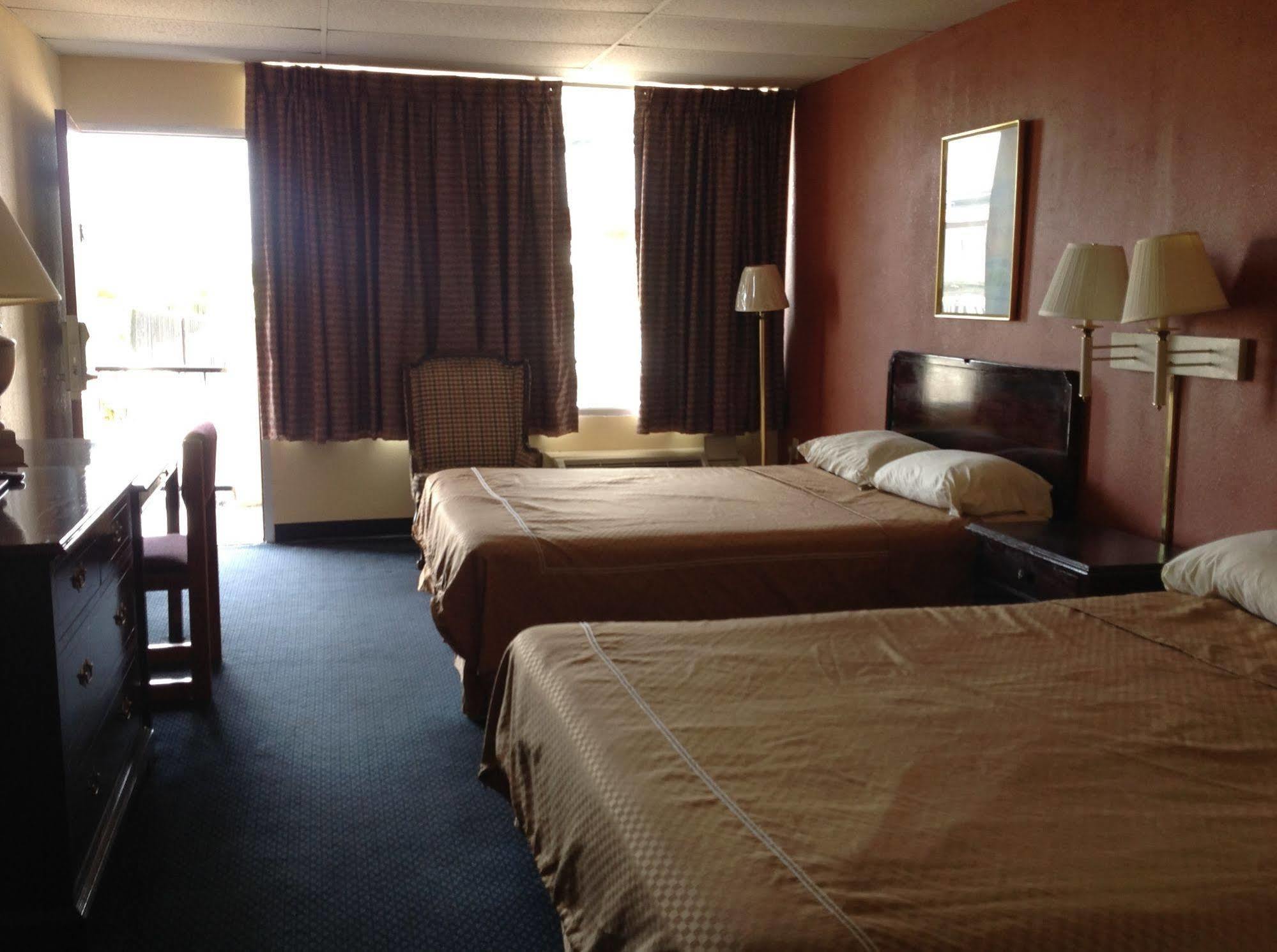 Executive Inn テクサーカナ エクステリア 写真