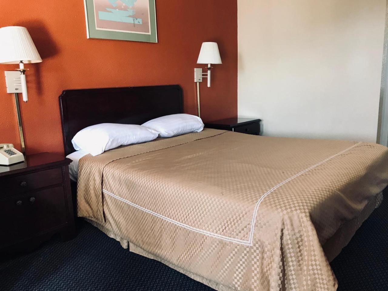 Executive Inn テクサーカナ エクステリア 写真