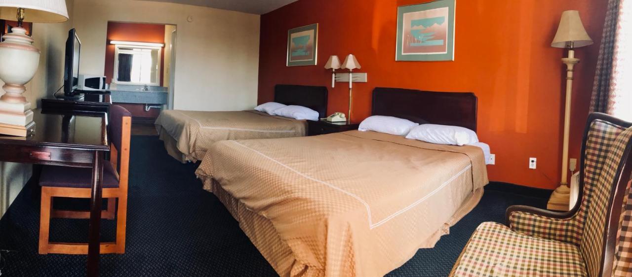 Executive Inn テクサーカナ エクステリア 写真