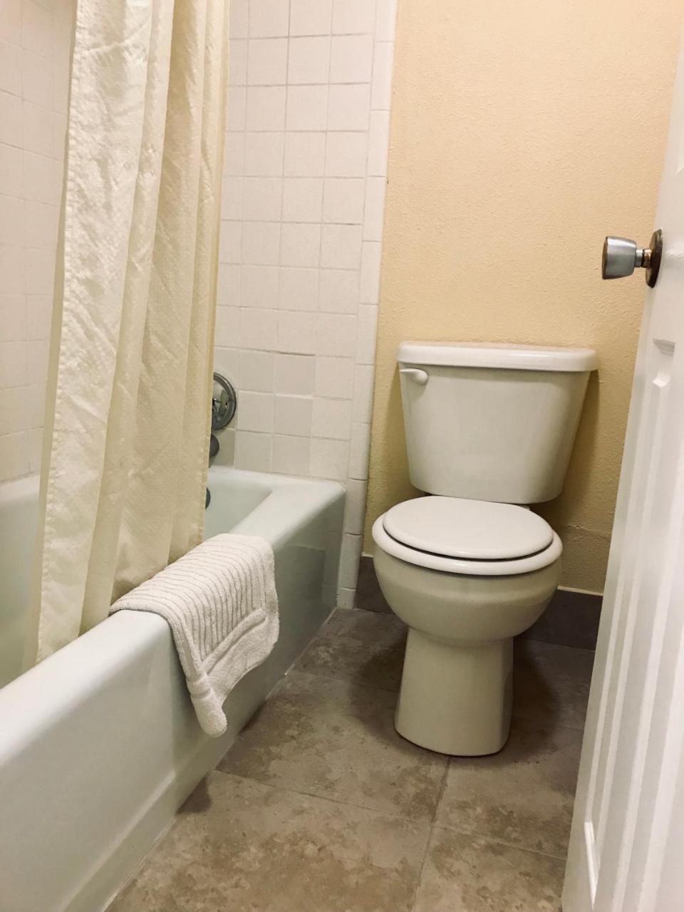 Executive Inn テクサーカナ エクステリア 写真
