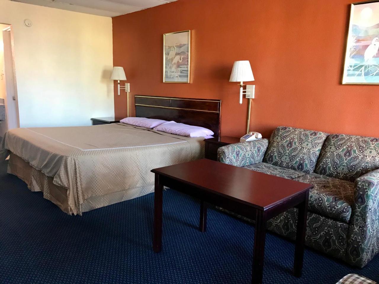 Executive Inn テクサーカナ エクステリア 写真